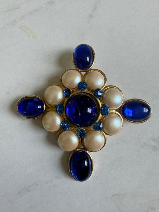 1980s blue and pearl brooch