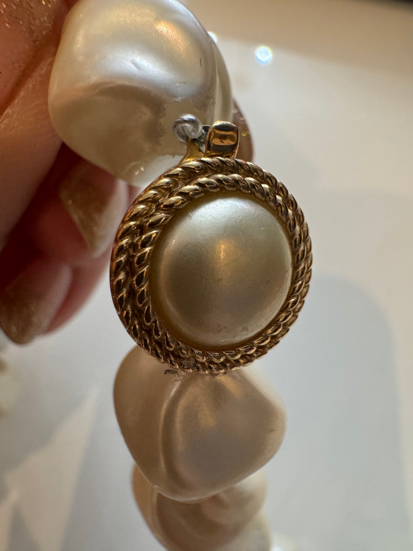 1960s stunning, rare signed Trifari long strand of jumbo pearls with fabulous gold tone and rhinestone beads