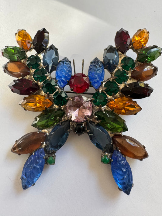 1960s vintage Kenneth Jay Lane jumbo butterfly brooch with prong set rhinestones. comes with original box and dust bag.