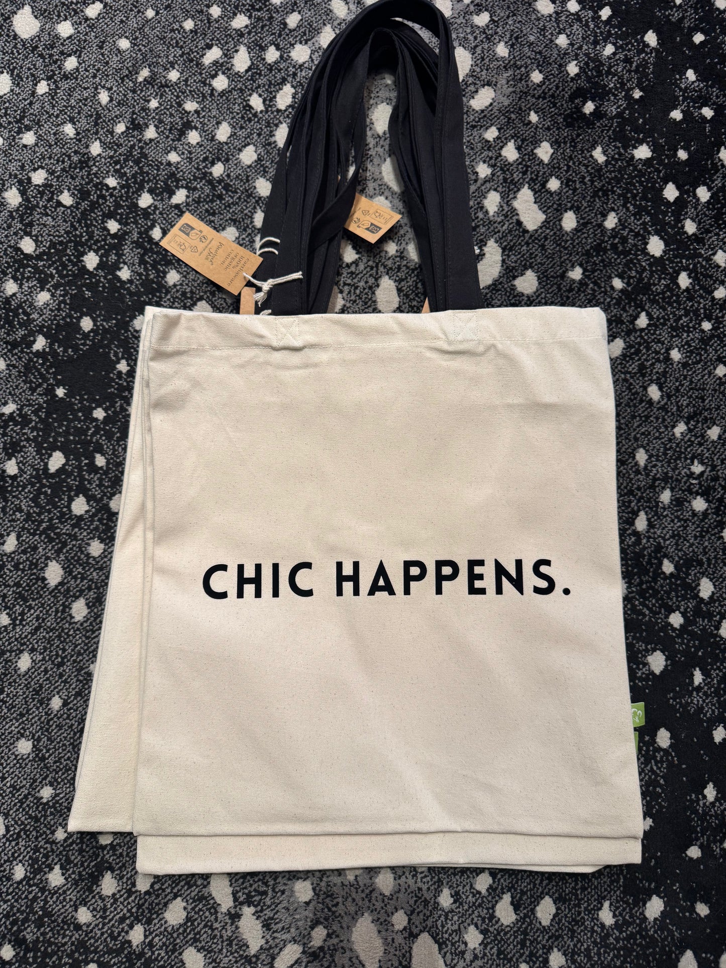 chic happens shopper tote