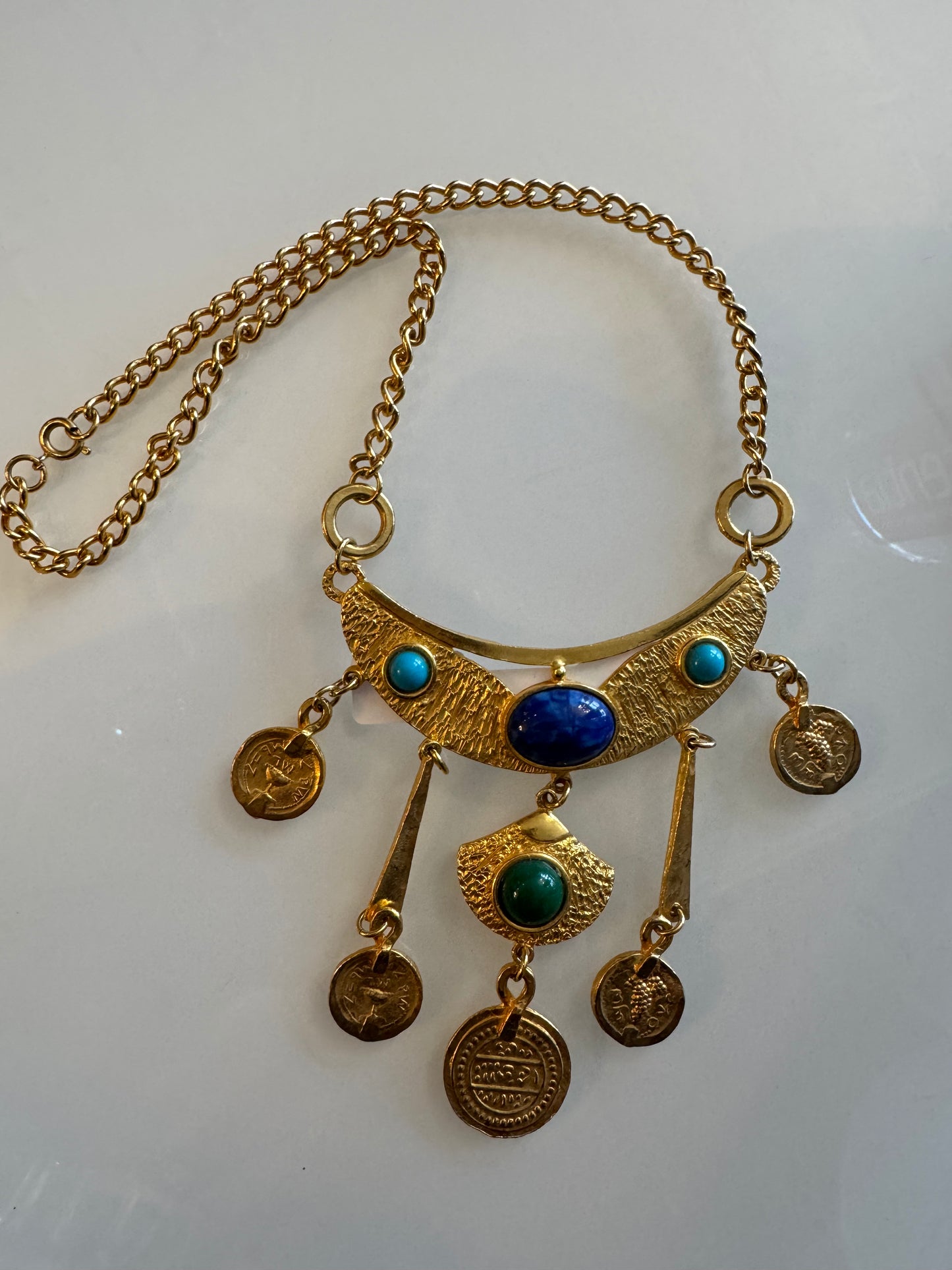 1980s Gold tone pendant necklace with and turquoise and blue / green stones