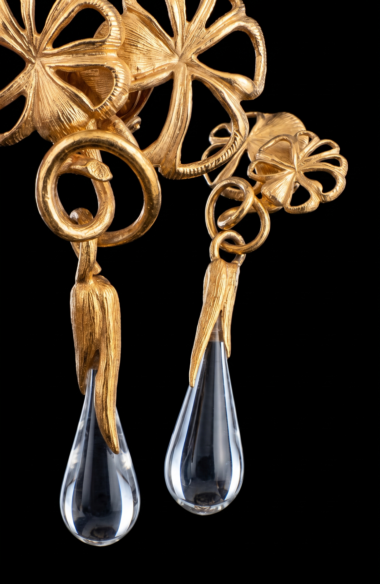 Inna Cytrine Paris 1980's clip on earrings.