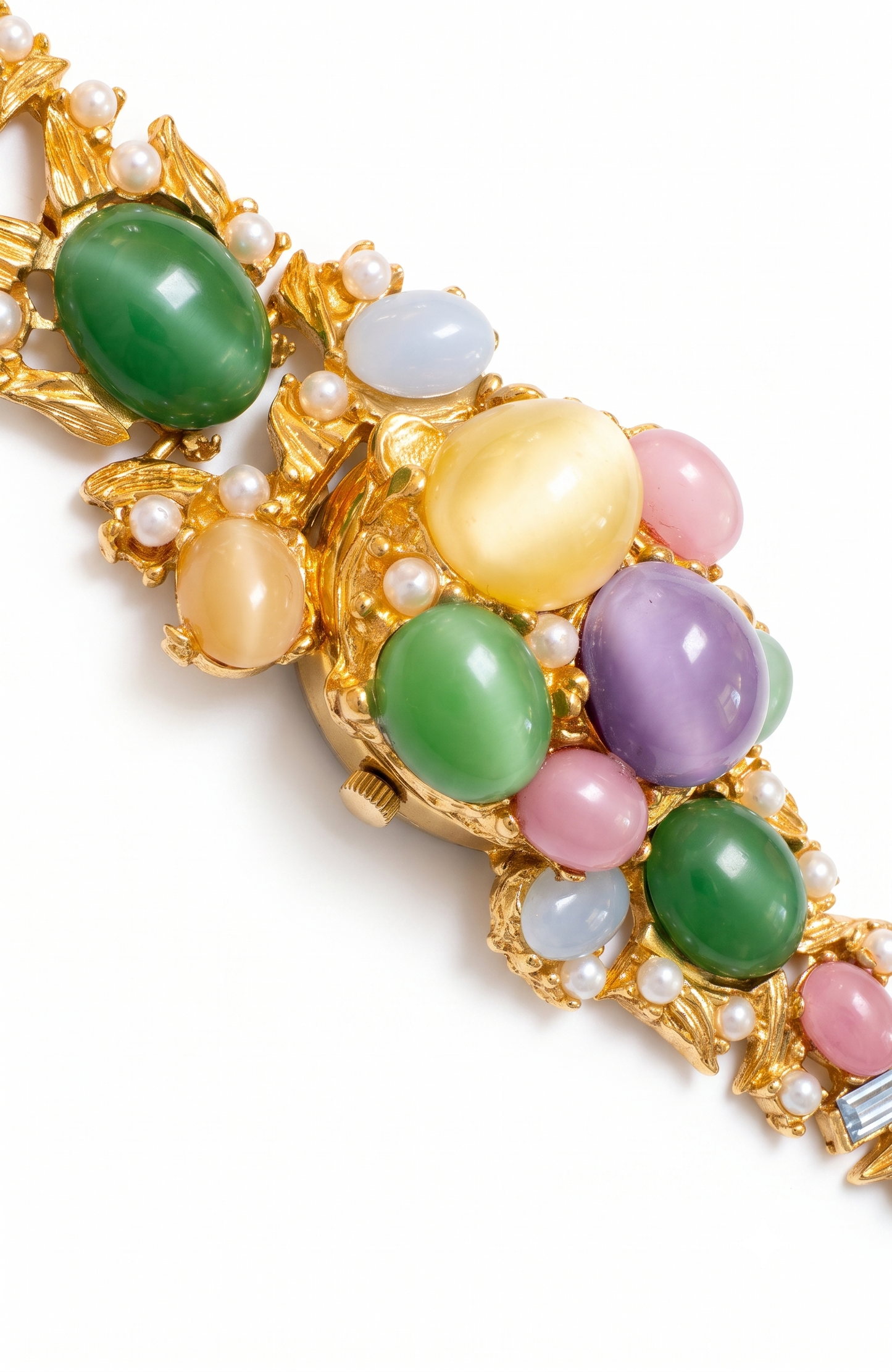 Vintage 1970s pastel cabachon bracelet. But guess what there's a secret watch. Does it work? That is the question ❤️