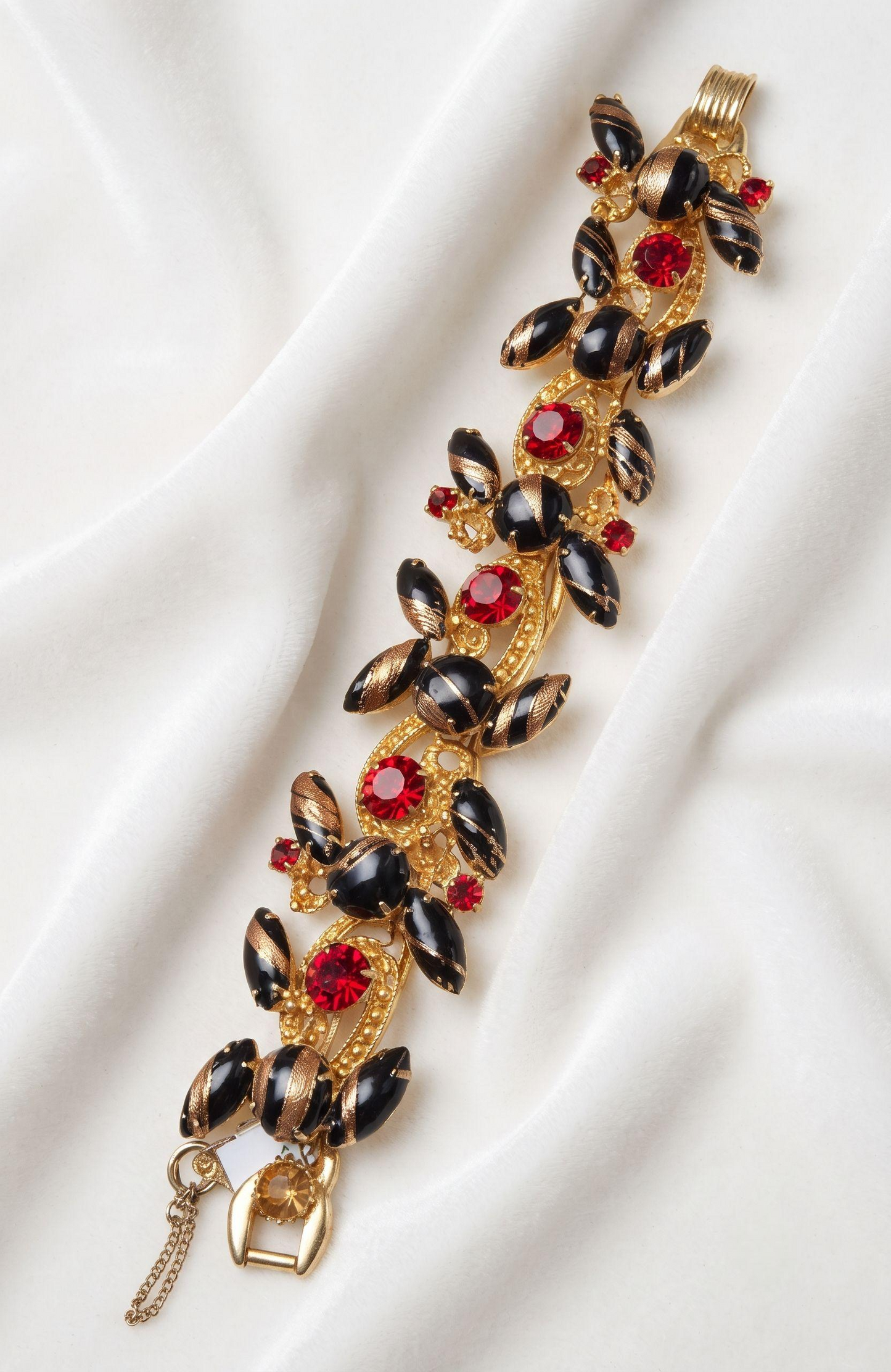 1950s rhinestone bracelet